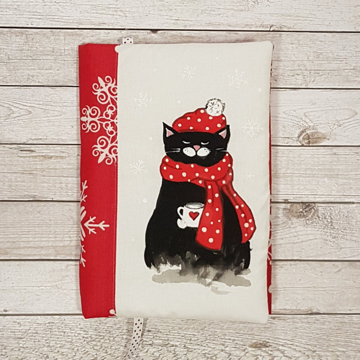 Рисувана подвързия за книга "Коледно черно коте" - Handmasters.bg