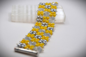 Гривна,,Yellow and Gray,,