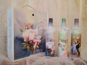 Бутилки за наричане - подарък за младоженци